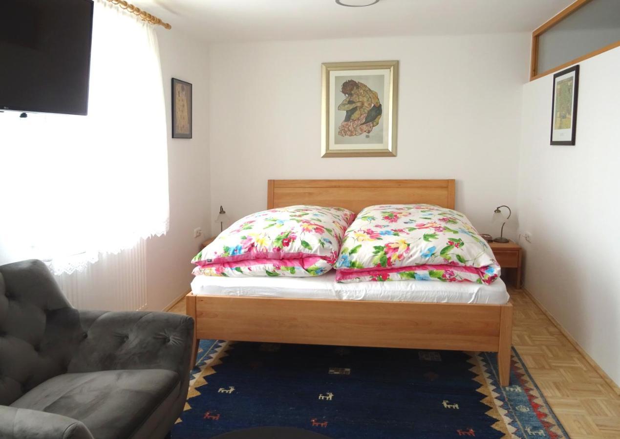 Homely Apartment In The Center With Garden View Gmunden Dış mekan fotoğraf