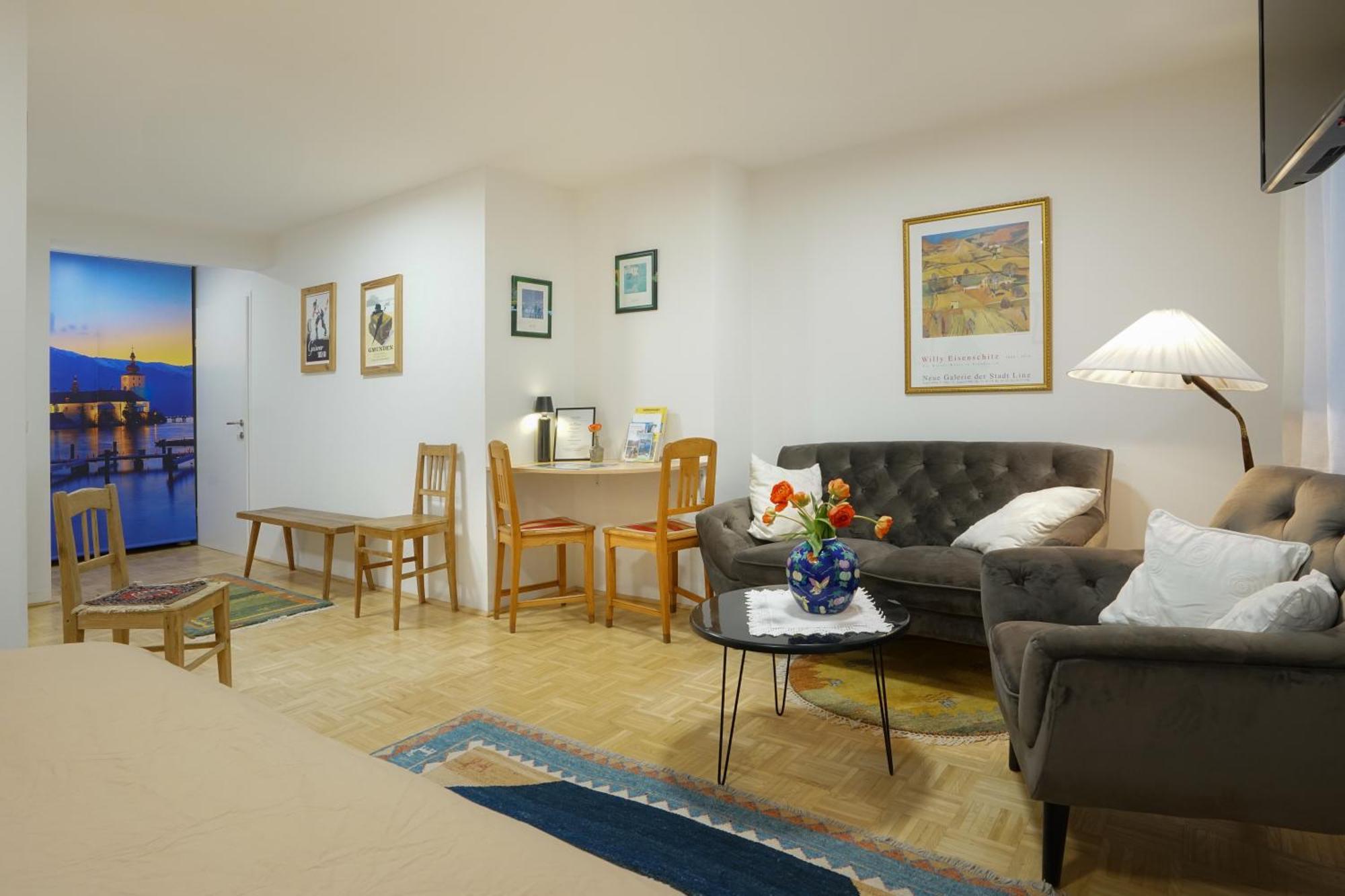 Homely Apartment In The Center With Garden View Gmunden Dış mekan fotoğraf